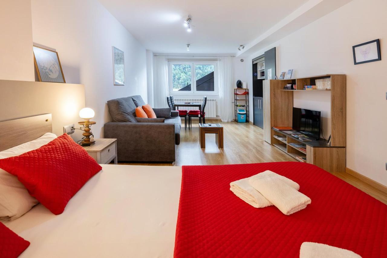 Comfortable Studio With Mountain View In Arinsal 40 M² + Ski Storage Exterior foto